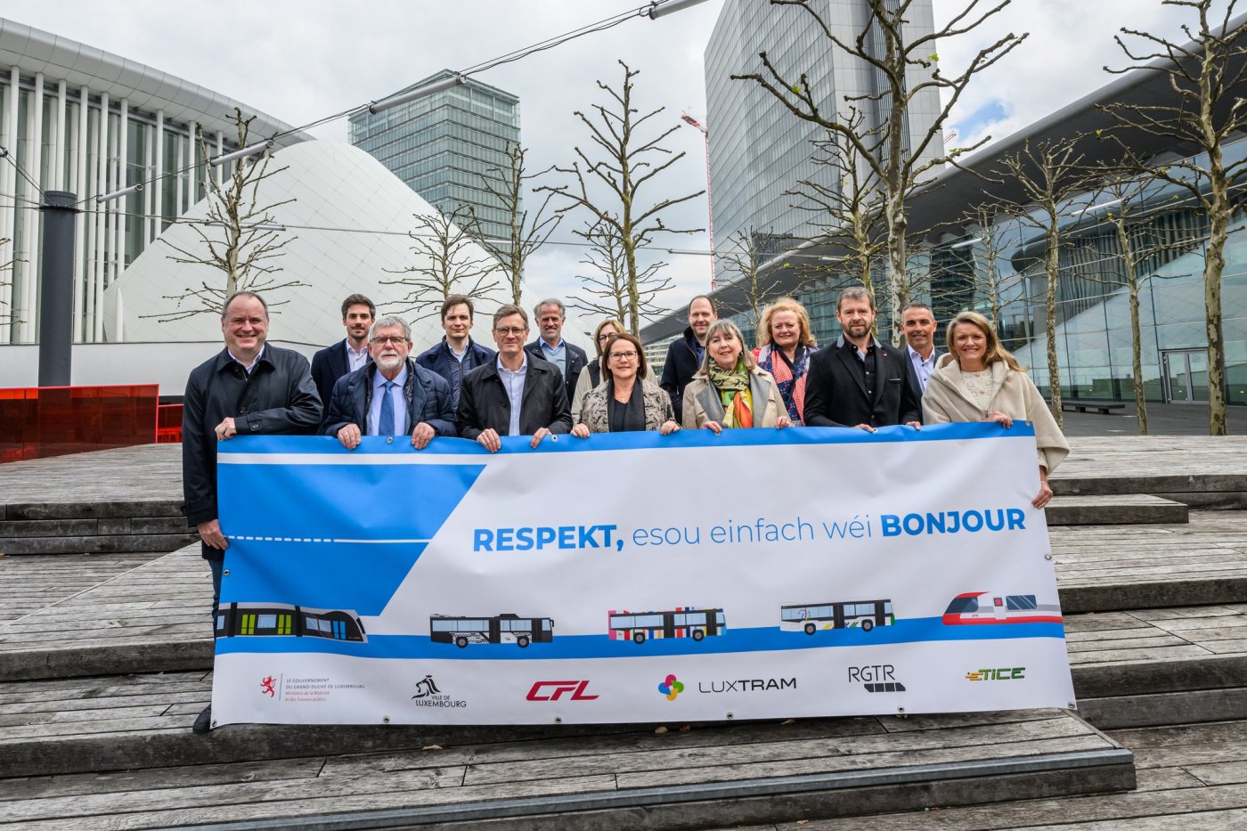 responsables des transports publics se sont réunis sur la Place de l’Europe
